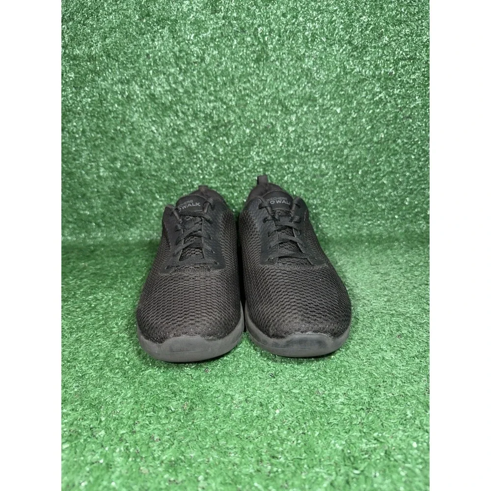 Skechers go walk
